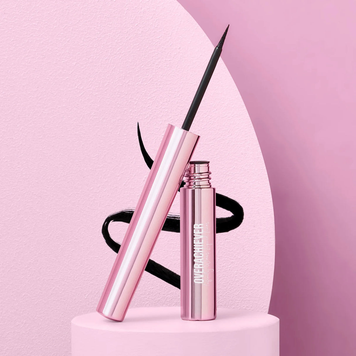 BEAUTY CREATIONS - DELINEADOR LÍQUIDO OVERACHIEVER