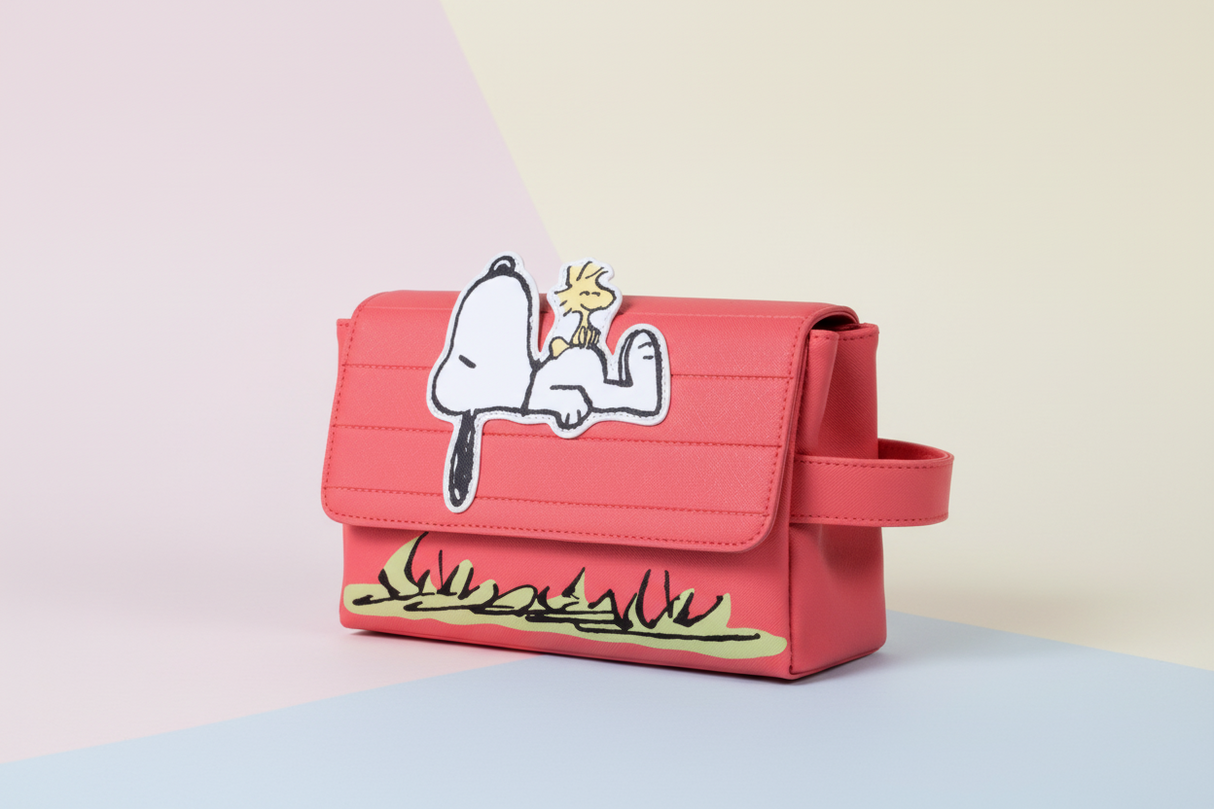 IMPRESSIONS VANITY X PEANUTS - SNOOPY'S HOUSE COSMETIC POUCH (1PC)
