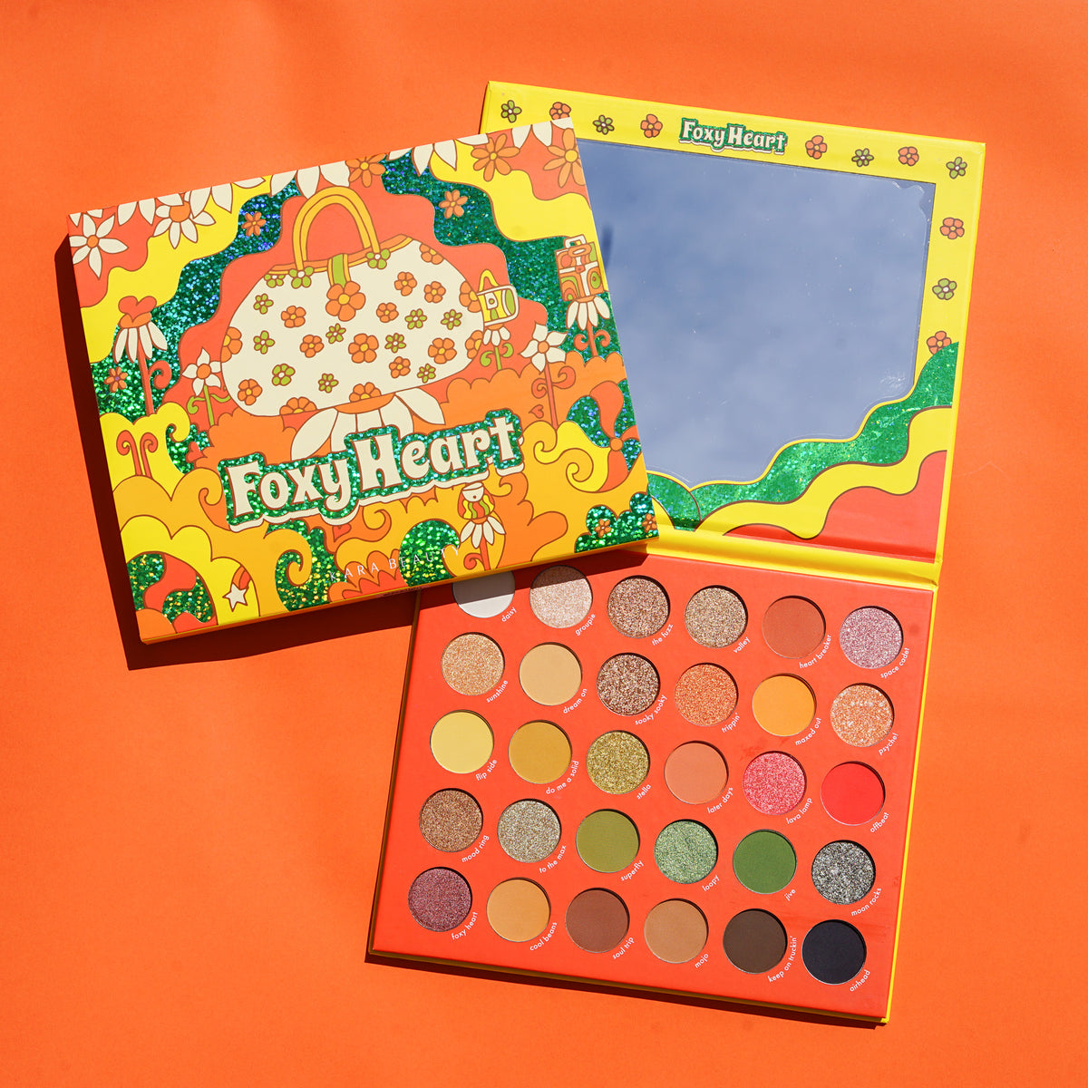BEAUTY - FOXY HEART EYESHADOW PALETTE (1 PC)