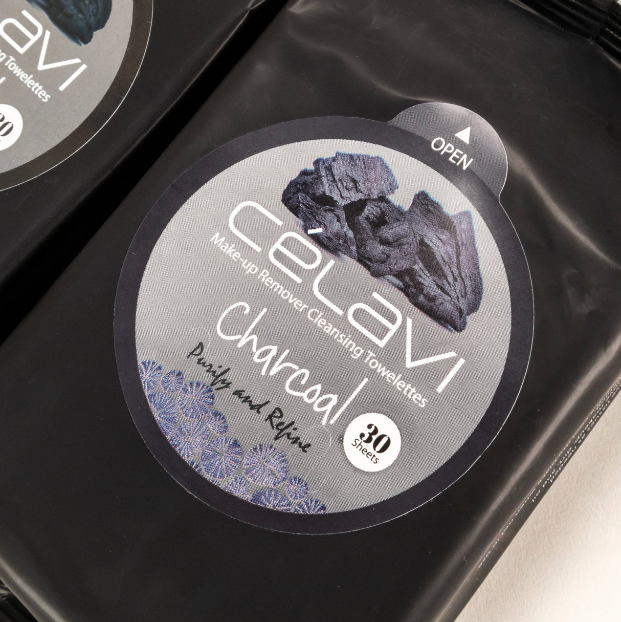 CELAVI - CHARCOAL CLEANSING WIPES - 6PC